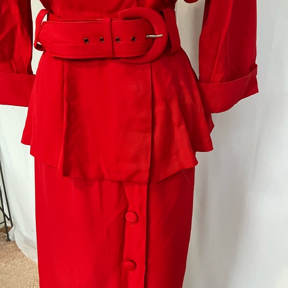 1980's Studio  red dress with a belt size 8 - Picture 3 of 5